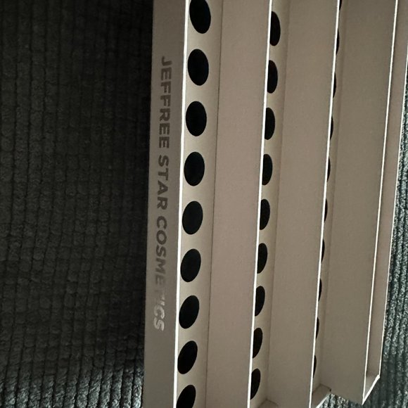 JEFFREE STAR COSMETICS Orgy Velour Liquid Lipstick Makeup Display - Picture 2 of 5